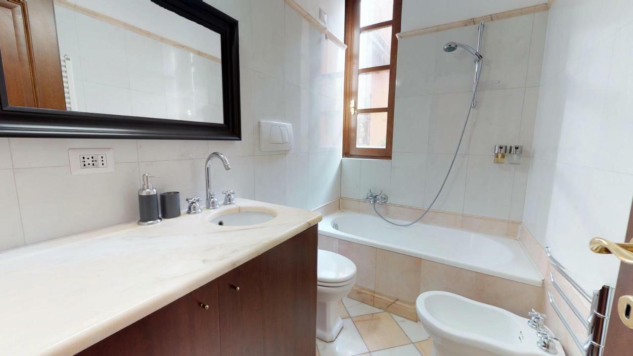 Hemeras Boutique Homes - Design Flat In Milan Fashion District Экстерьер фото
